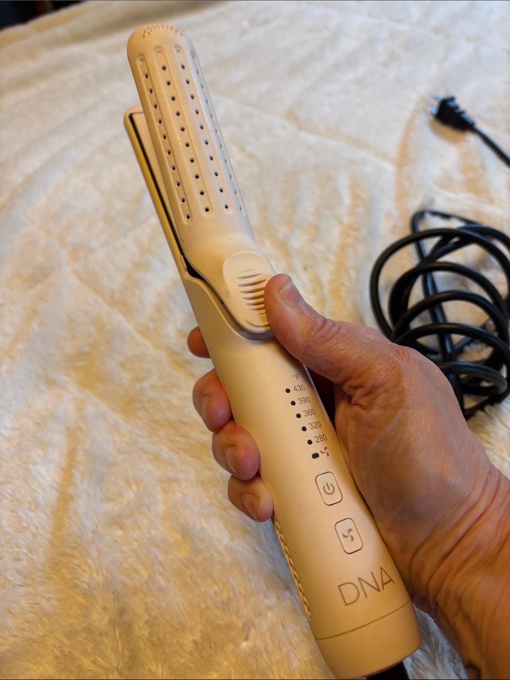 DNA Ceramic Hair Straightener in Light Beige